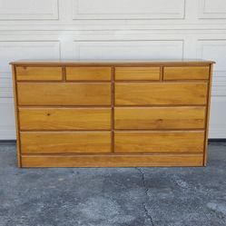 Dresser Bureau Chest of 10 Drawers Solid Wood