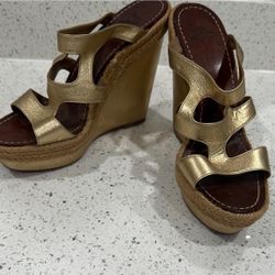 Christian Louboution Red Bottoms 7