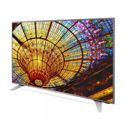 65” LG TV UA77 2025