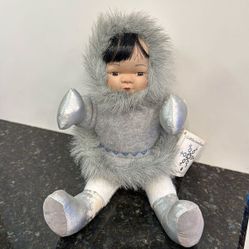 Little Snowflower Porcelain Eskimo Doll 1995 FTD Collectible Cloth Body 
