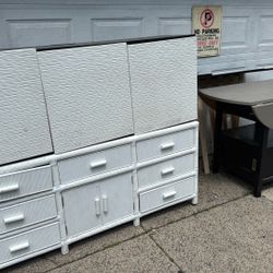 Free Dresser Kitchen Table And Tv Stand