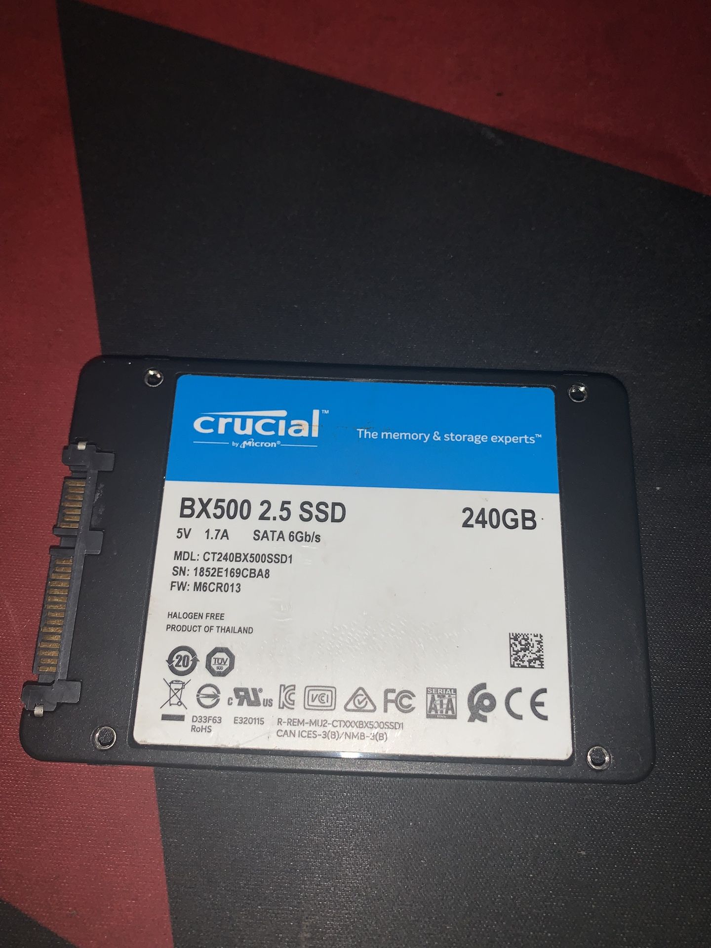 Sata SSD Crucial 240 Gigs