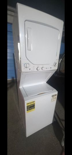GE Unitized Spacemaker Stacked Laundry Center