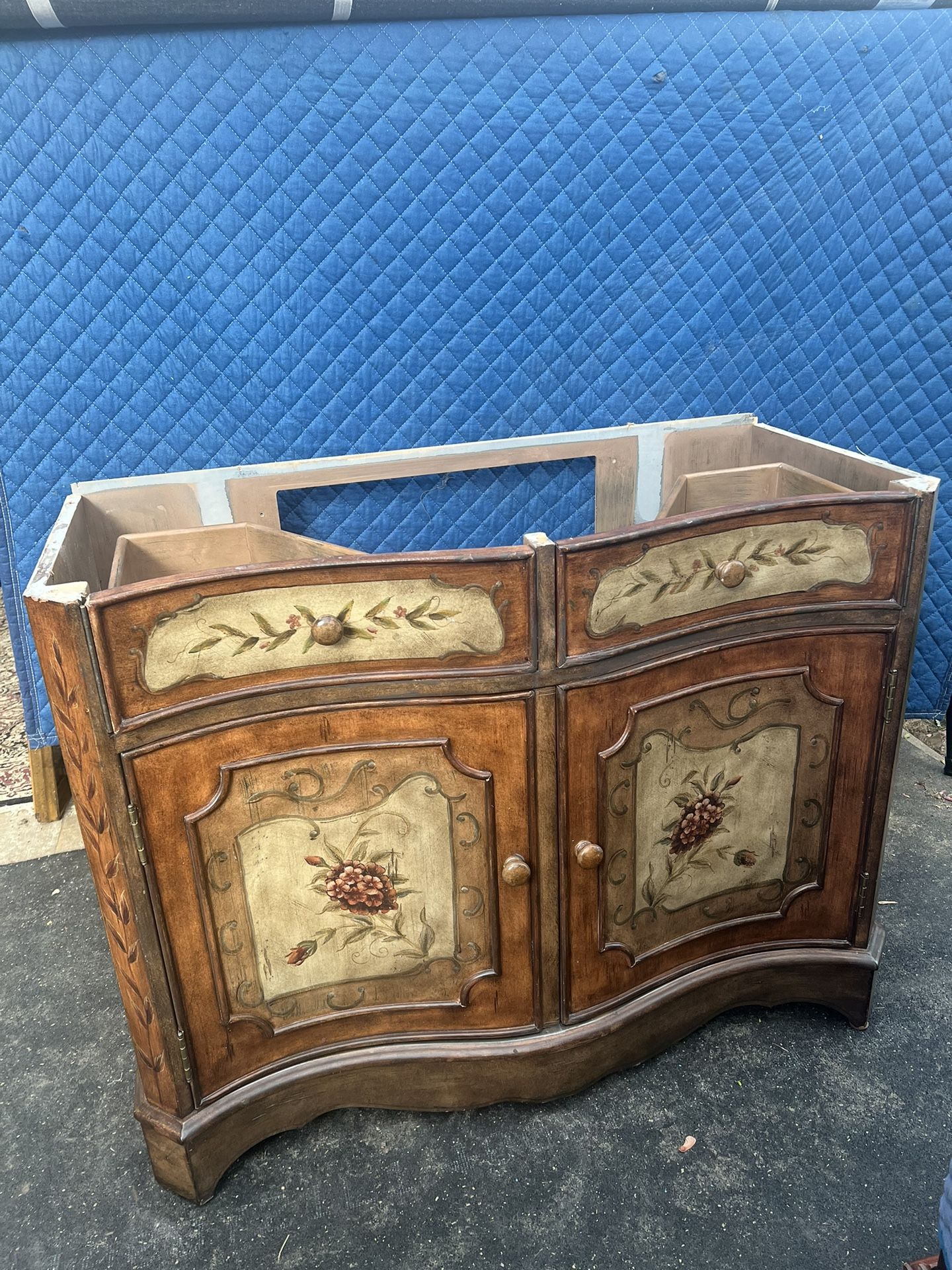 Bathroom Vanity - Solid wood curved doors - Hooker Furniture Seven Seas Serpentine Cabinet Hand painted 44 W x 19 D x 33 H
