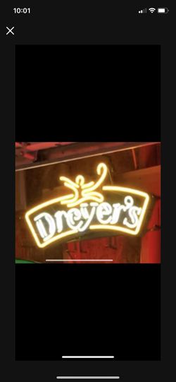 Neon Dreyer’s Ice Cream Sign
