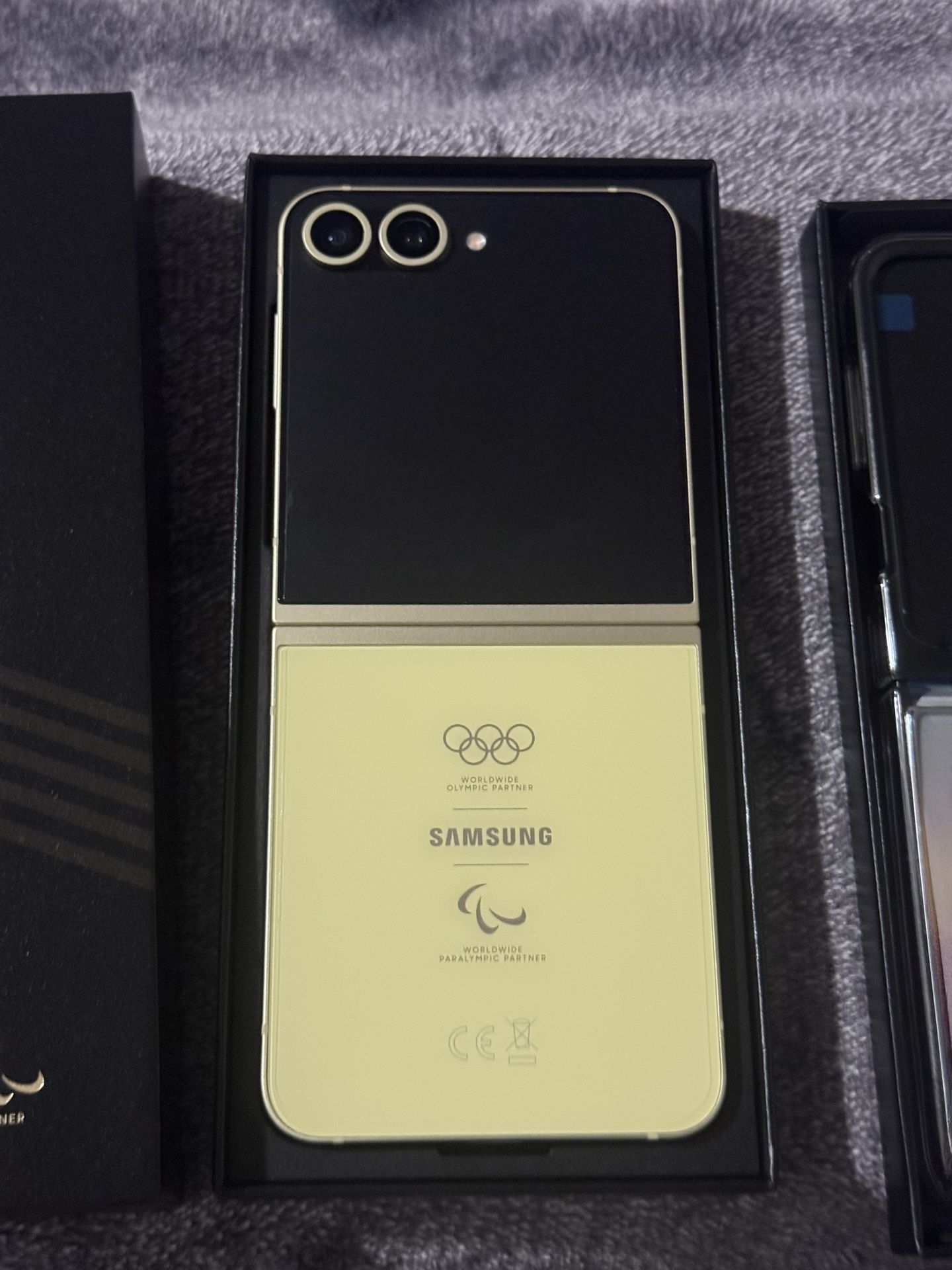 Samsung Galaxy Z Flip6 • Olympic Edition, 512gb, Unlocked