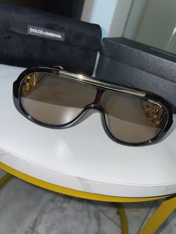 Woman Cute S H A D E S