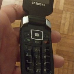 Vintage Samsung Cell Phone Perfect Working Condition..no Charger Included 