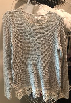 Women long sleeve top. Size M