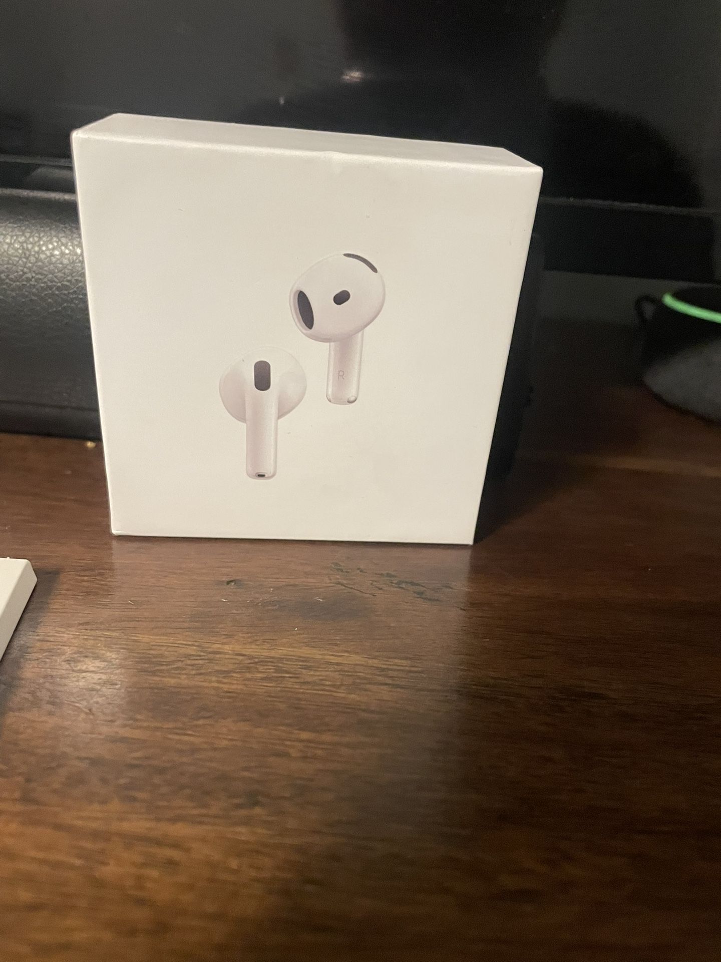 AirPods 4 With ANC