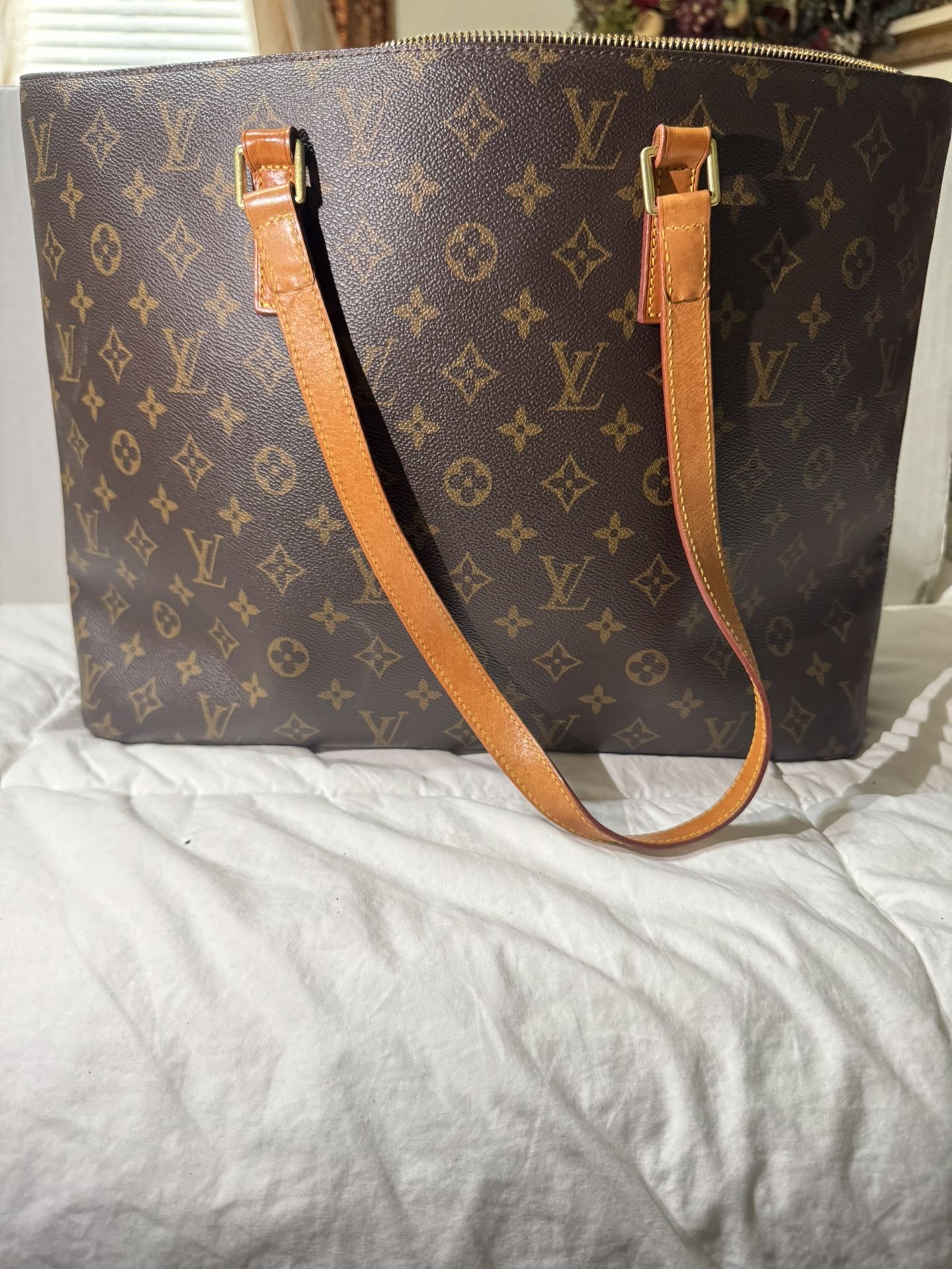 Louis Vuitton monogram Luco tote bag