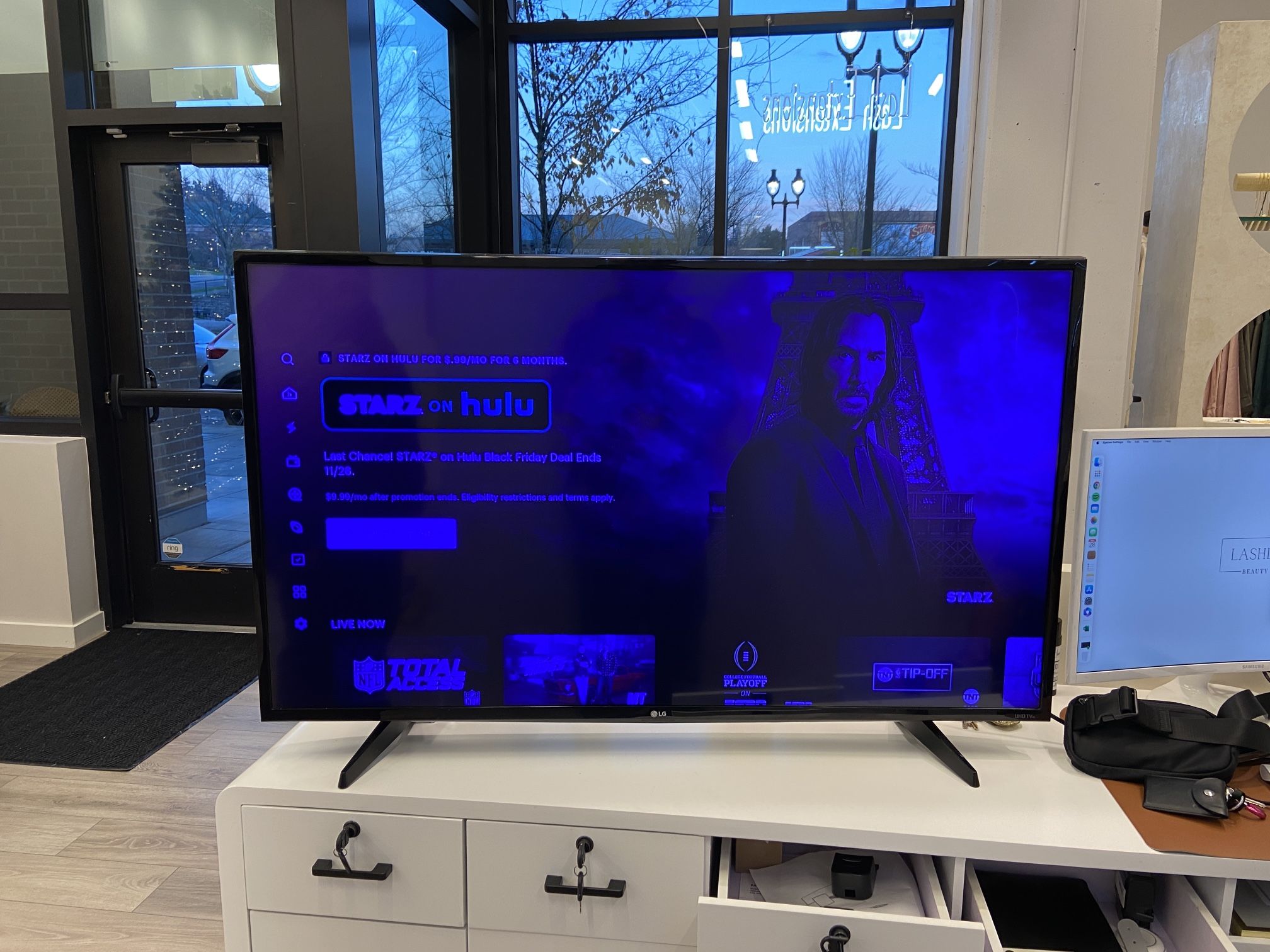 49in LG Smart TV