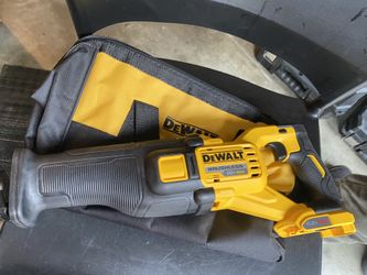 FLEXVOLT 60-Volt MAX Lithium-Ion Cordless Brushless Reciprocating Saw (Tool-Only)
