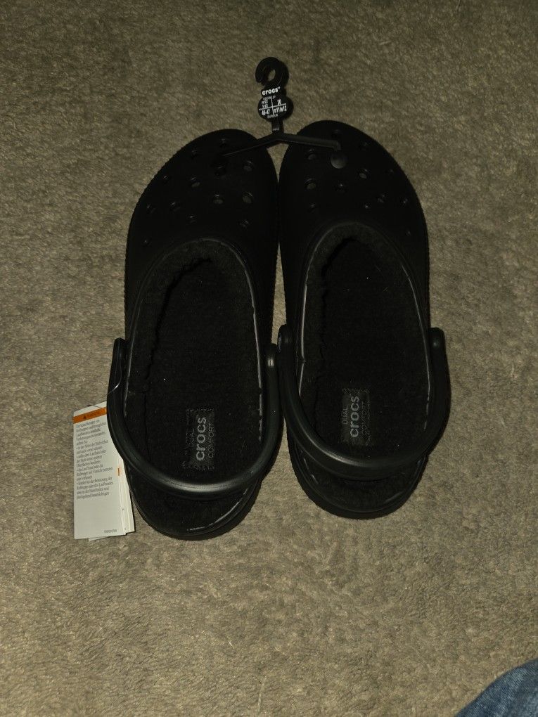 Cross Lined Classic Clogs