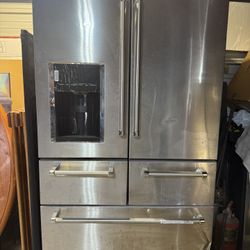 Commercial Refrigerator 