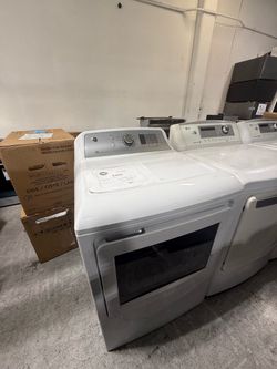 GE White Front-Load Dryer