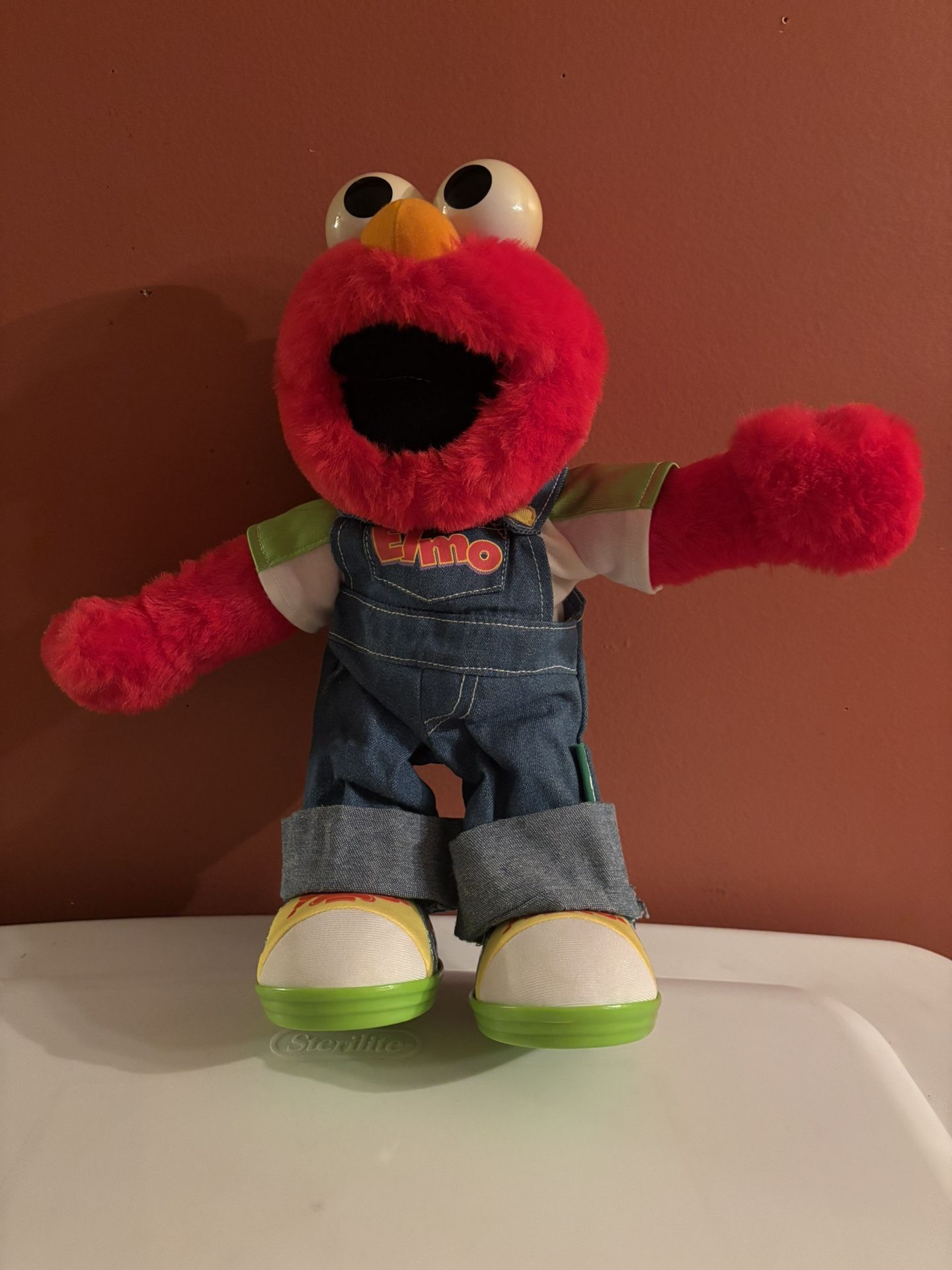 Elmo’s Let’s Pretend Toy 1999