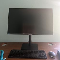 27inch 4K Samsung Monitor