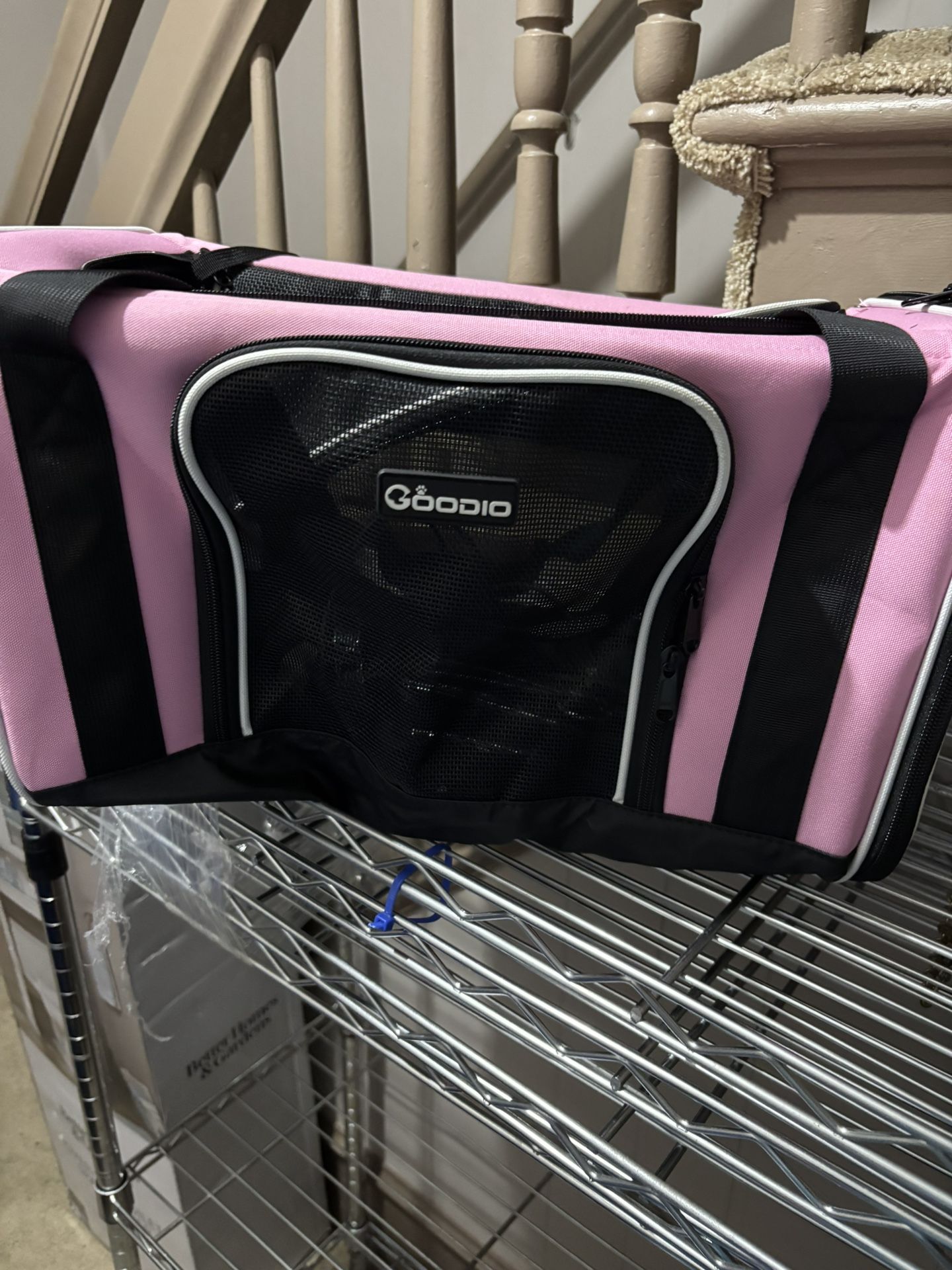 Dogs And Cats Carrier