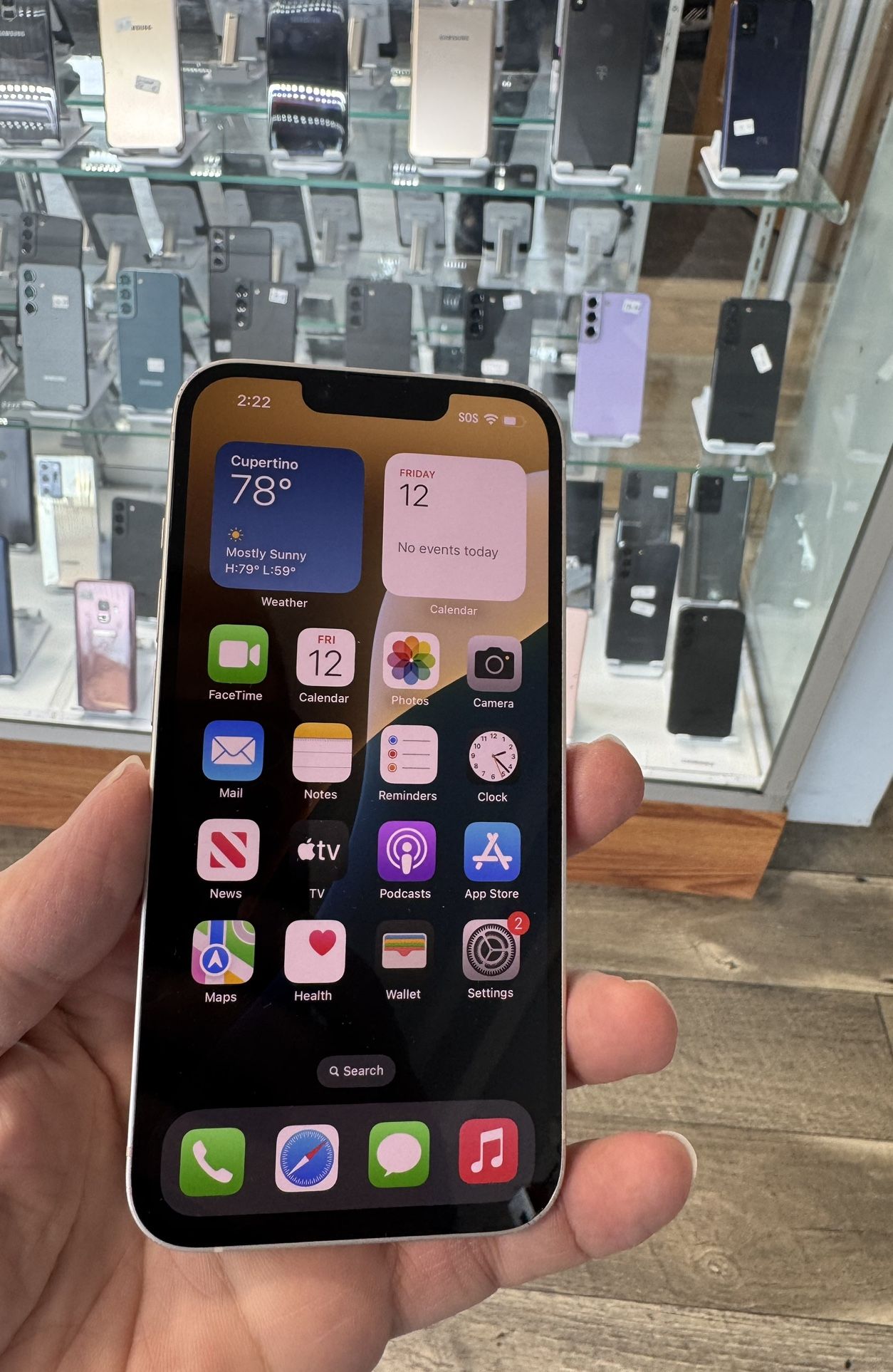 Unlocked iPhone 14 - Desbloqueado 