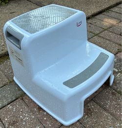 Plastic Step Stool