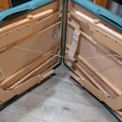 Earthlite Massage Table
