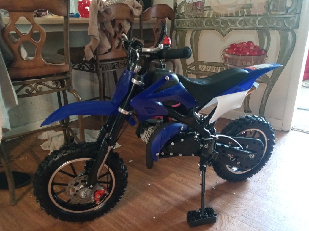 SYX MOTO 50cc would like trade for 2 seater go cart