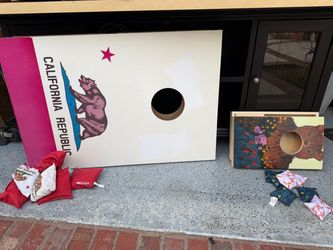 2 Bean Bag Toss / Cornhole Game Boards + Bags