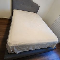 Sturdy beautiful  Full/ Double bed frame