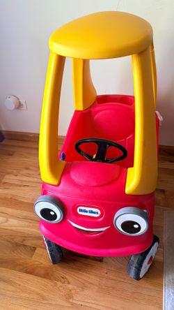 Little tikes Cozy Coupe kids Car.