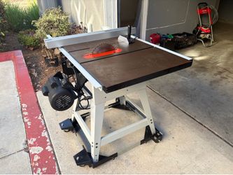 Delta 10" Contractor Table Saw with Mobile Base & T-Square Fence