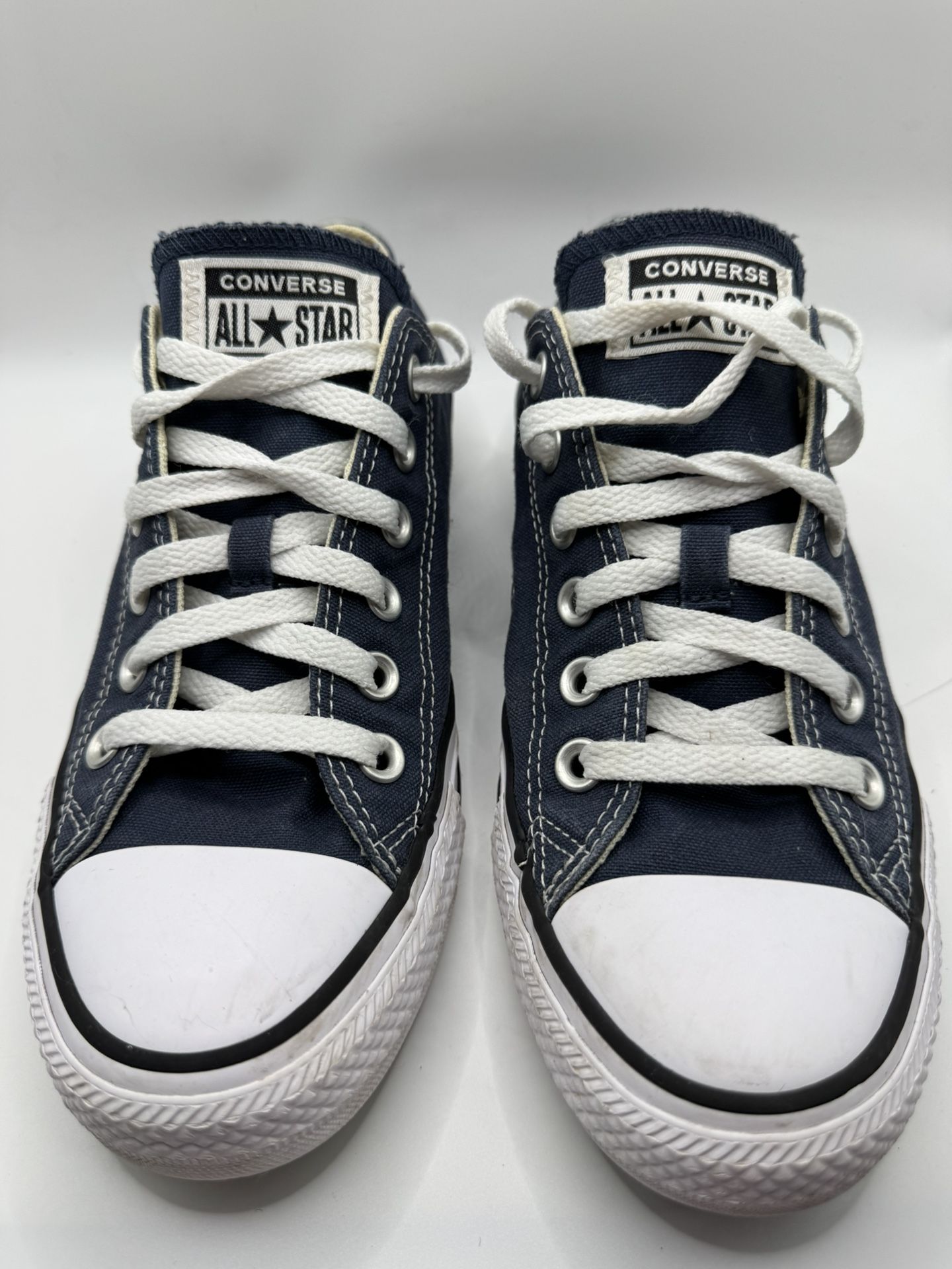 CONVERSE SIZE # 6 Man 8 Wome 