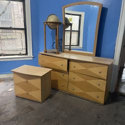 Dresser With mirror And Matching Night Stand