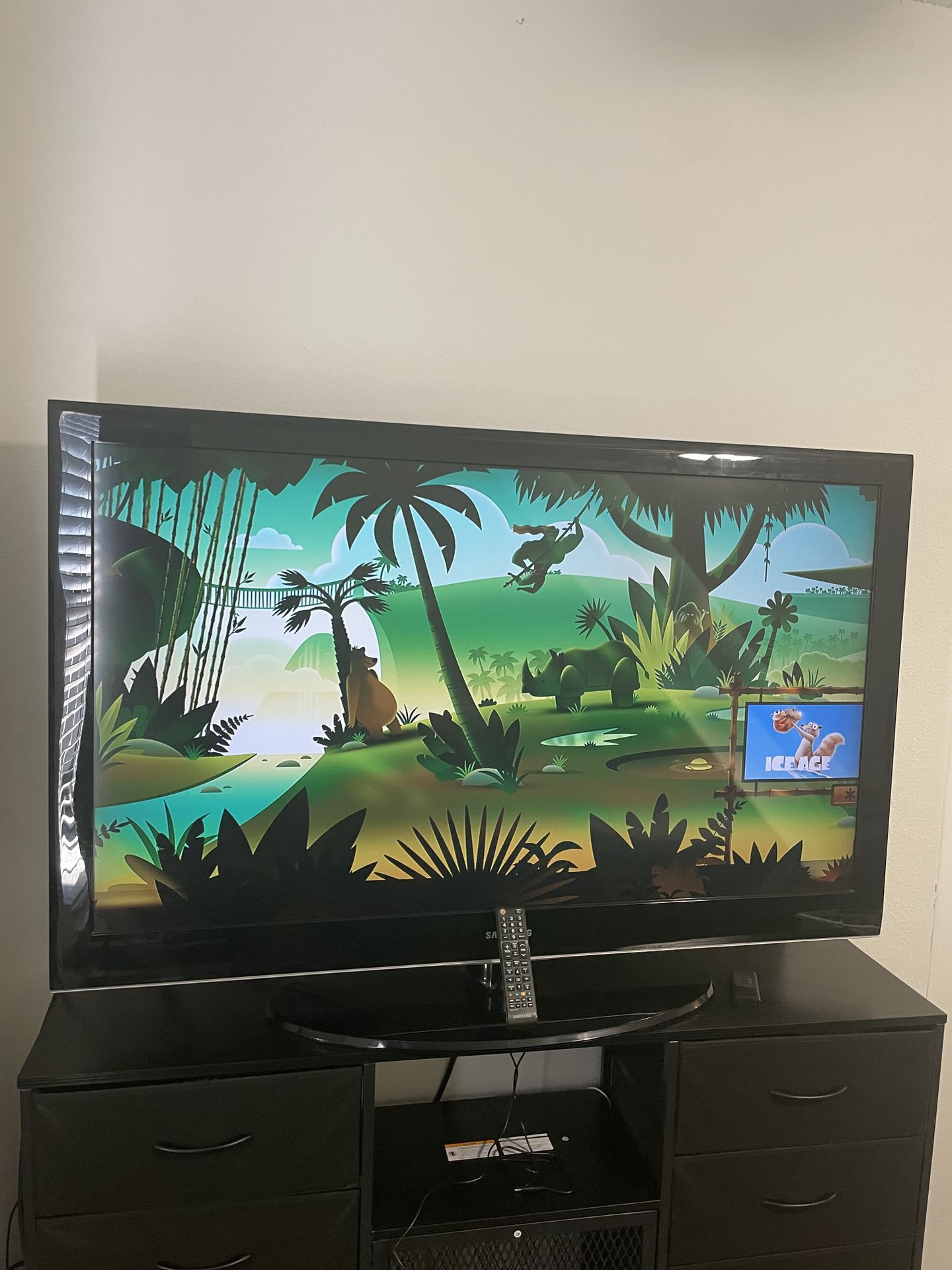 Samsung 52” TV
