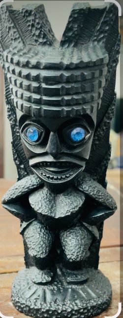 Hawaii-vintage-Coco Joe’s-Black Lava rock-Tiki God-KANAlOA—long life