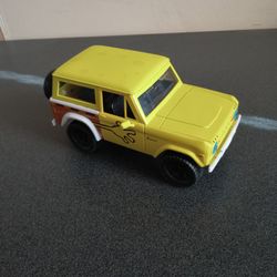 1972 Ford Bronco Sponge Bob Edition 1:24 Scale Toy 