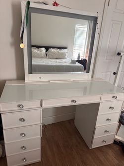 Costco makeup vanity dresser tresanti