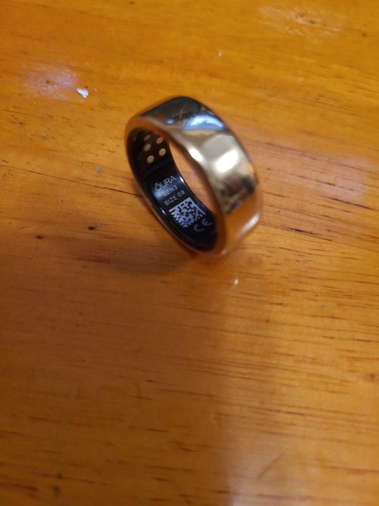 Oura Ring Gen 3 Size 9. No Charger