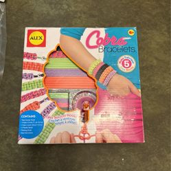 Cobra Bracelet Making Kit