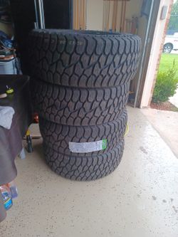 35x12.50 R 20 Lt Tires