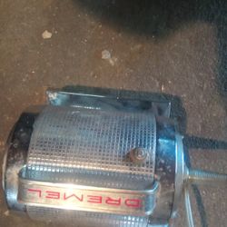Shoe Polisher