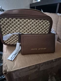 MARC JACOBS