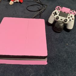 PS4 Slim 