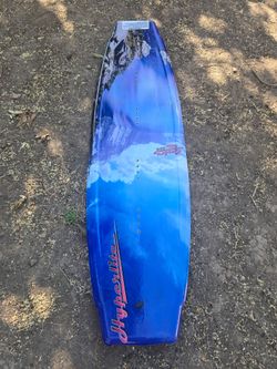 Hyperlite evolve 136 wake board