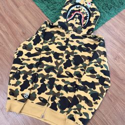 BAPE Shark Full Zip Hoodie – Yellow Camo – 2XL – PreOwned