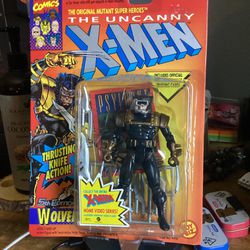 Uncanny X-men Toy Biz Knife Thrusting Wolverine 1993 5th Edition Black Suit W/ Trading Card
