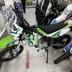 RFZ Apollo 125CC Dirt Bike New! Finance For $150 Down Payment!! M