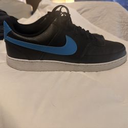 Black & Teal Nike Shoes 