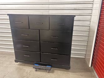 Black 10-Drawer Tall Dresser