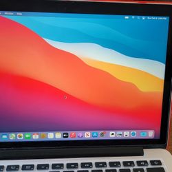 Macbook 13 Inch Very Nice 